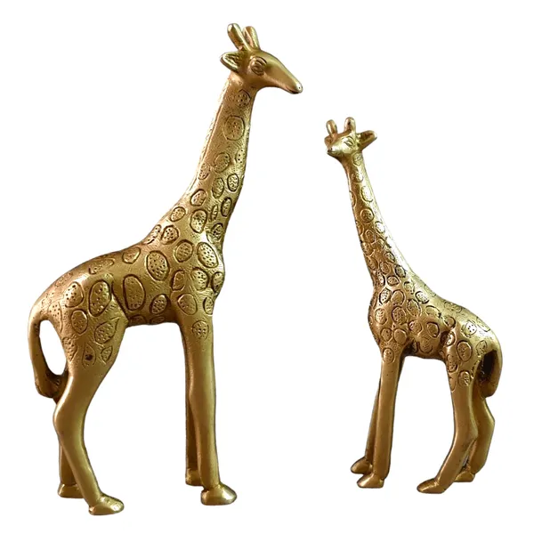 Decorative_Brass_Giraffe_And_Calf_Statue_Home_Decor