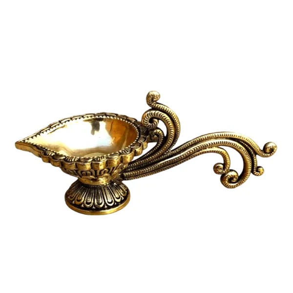 Brass_Diya_Aarti_For_Pooja_Worship_Prayer_Oil_Diya_1_Kg