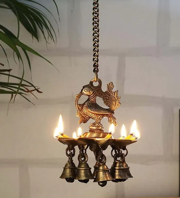 Hanging_Bird_Diya_Made_In_Brass_With_4_Deepak_Antique_Finish
