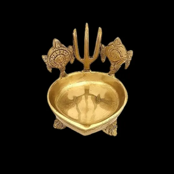 Shanku_Chakra_Namah_Deepam_Brass/Diyas_Height_5_Inches_High_Quality_&_Kuber_DepamHeavy_Brass_Diya_For_Diwali_Pooja_Lamps/Diya/VilakkuWeight800_Gram