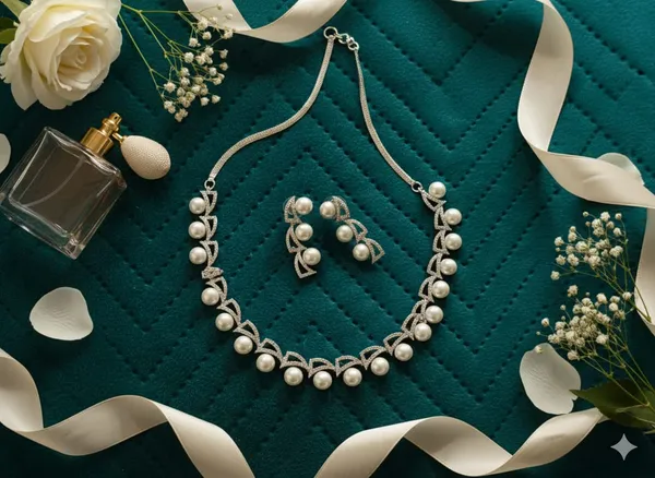 Elegant_Pearl_Diamond_Cut_Silver_Necklace_Set