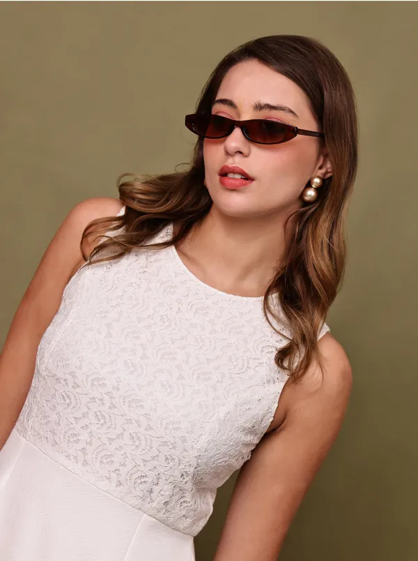 White_Lace_&_Valentino_Dress_For_Women