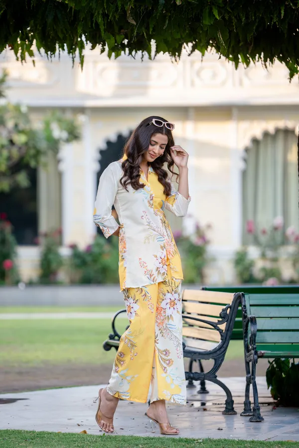 Looking_for_this_same_colour_beautiful_Designer_Kurta_Dupatta_set_On_Silk_fabric_with_inner.__