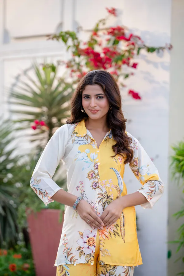 Looking_for_this_same_colour_beautiful_Designer_Kurta_Dupatta_set_On_Silk_fabric_with_inner.__