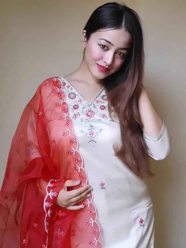 Women’s_Kurta_Pent_Dupatta_Set