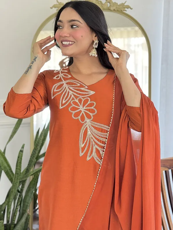 Women’s_Kurta_Pent_Dupatta_Set