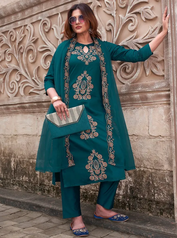 Women’s_Kurta_Pent_Dupatta_Set