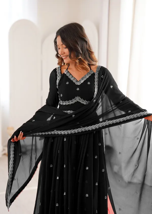 Black_New_Designer_Party_Wear_Heavy_Embroidery_Work_3_PIS_Suit_Set