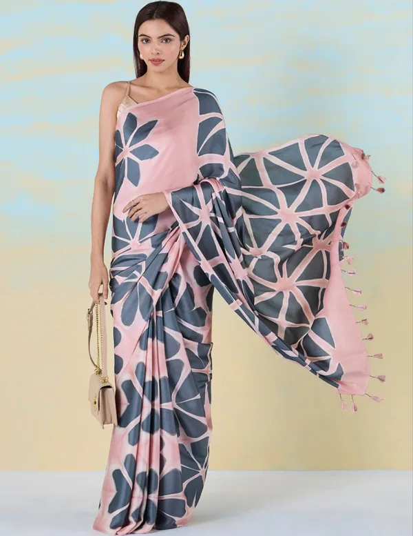 Baby_Pink_Digital_Printed_Satin_Silk_Saree_For_Women