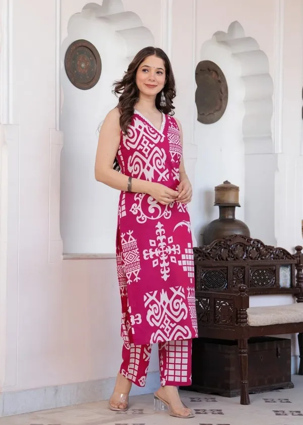 Pink_Cotton_Blend_Kurti_Set_For_Women
