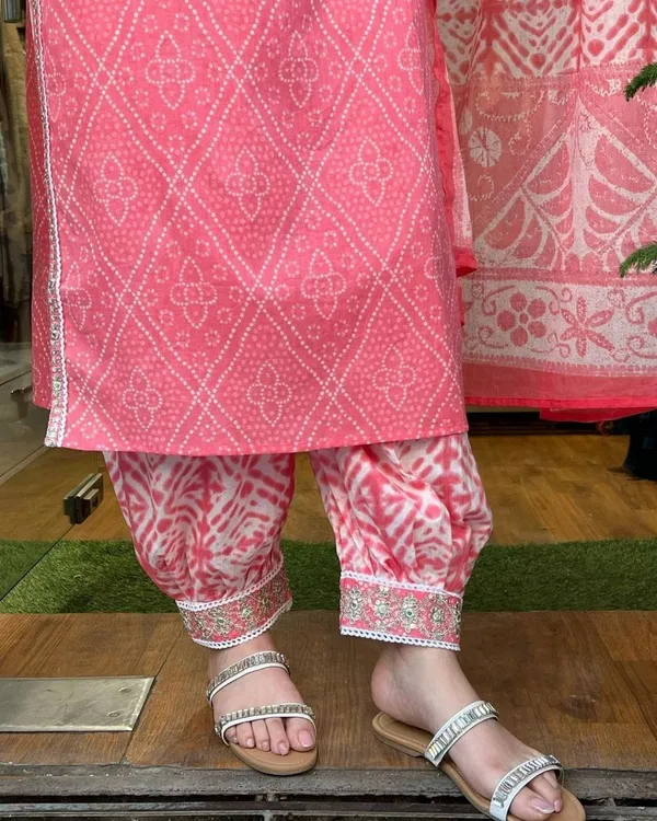 Light_Pink_Cotton_Regular_Kurta,_Salwar_&_Dupatta_Set_For_Women
