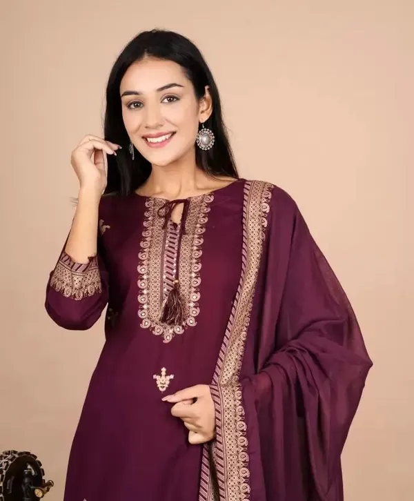 Black_Rayon_Regular_Kurta,_Salwar_Set_and_Maroon_Rayon_Regular_Kurta,_Palazzo_&_Dupatta_Set_For_Women