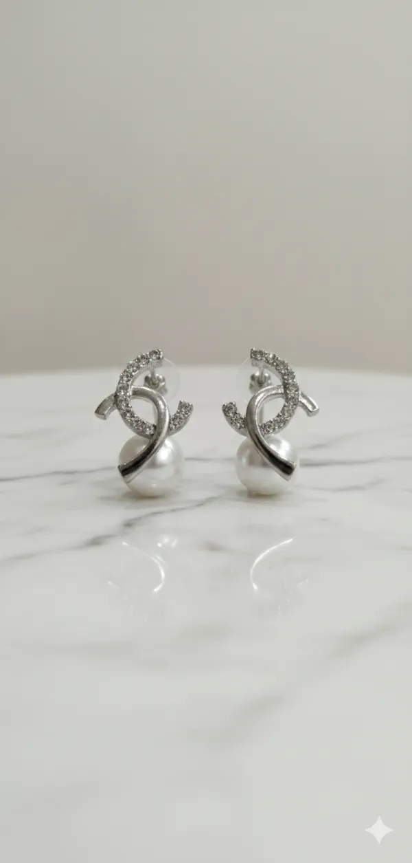 Celestial_Curves_Stud_Earrings_For_Women