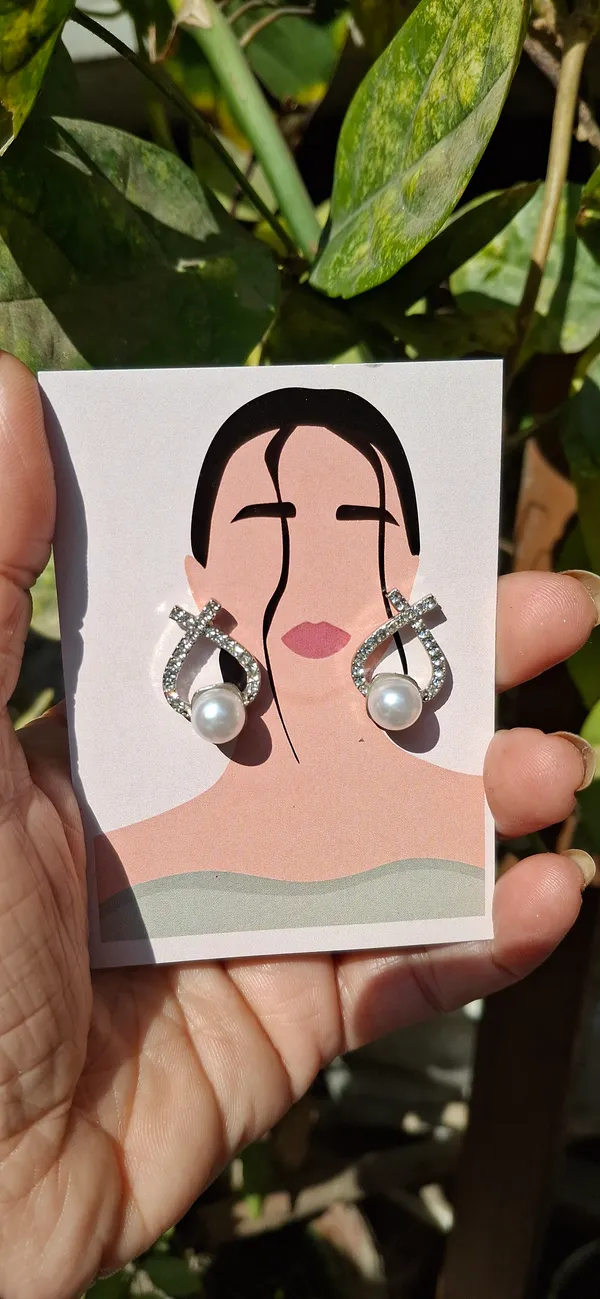 The_Astra_Pearl_Stud_Earrings_For_Women