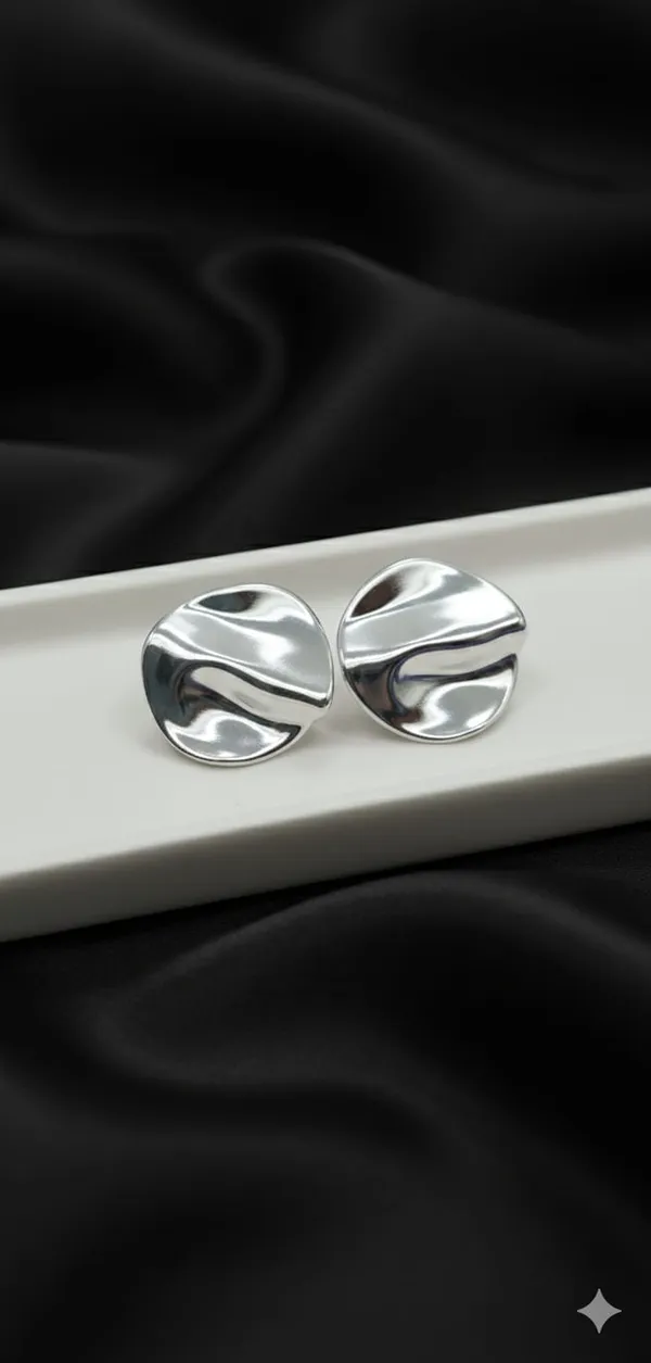 The_Sculpted_Silver_Petal_Studs_Earrings_for_Women
