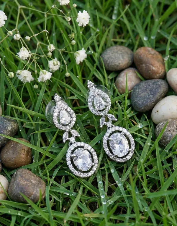 Silver_Alloy_Fashionable_Earrings_For_Women