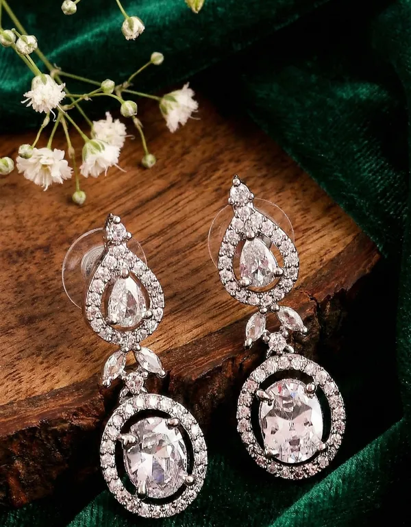 Silver_Alloy_Fashionable_Earrings_For_Women