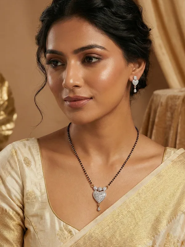 Alloy_Elegant_Mangal_Sutra_Set_For_Women