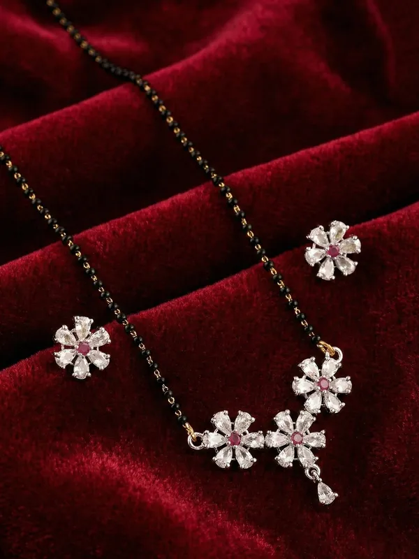 Alloy_Elegant_Mangal_Sutra_Set_With_Earrings