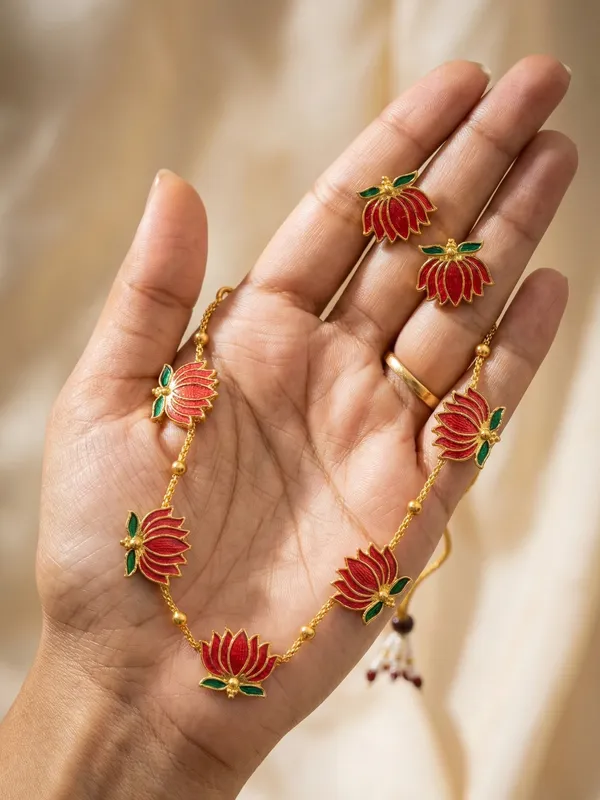 Alloy_Elegant_Necklace_Set_For_Women