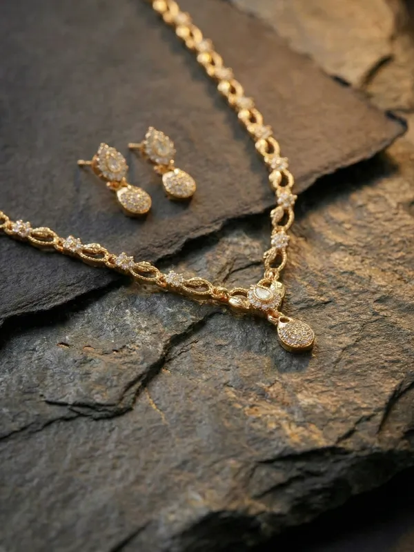 Alloy_Elegant_Necklace_Set_For_Women