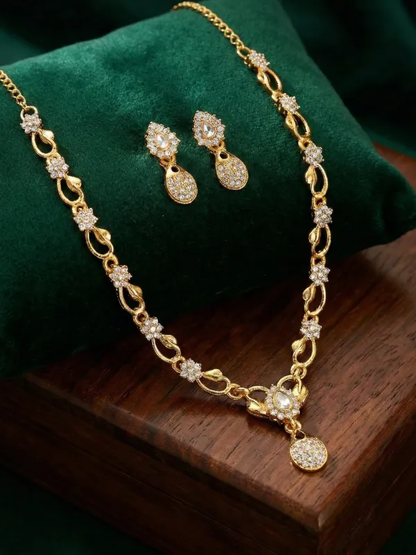 Alloy_Elegant_Necklace_Set_For_Women