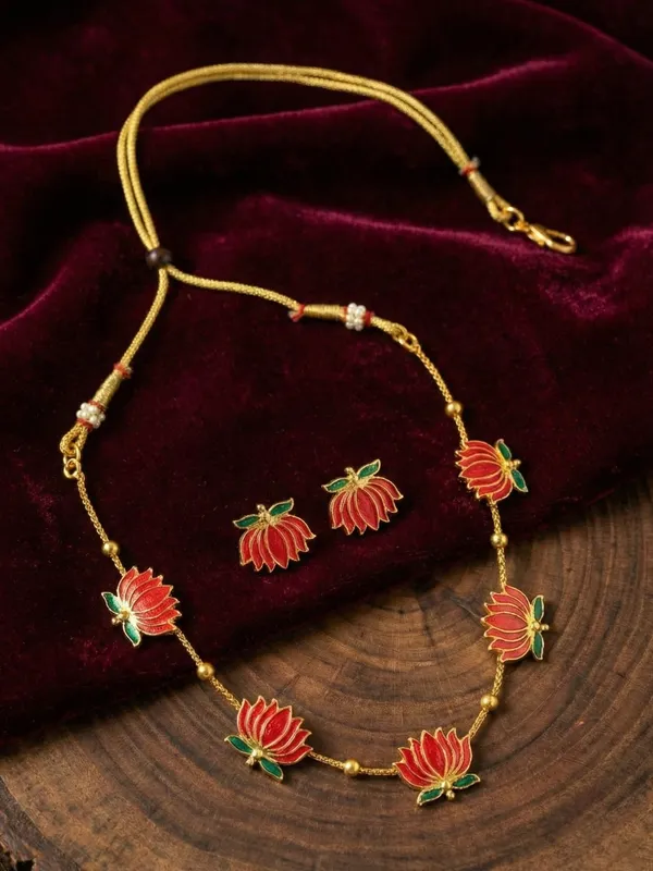 Alloy_Elegant_Necklace_Set_For_Women
