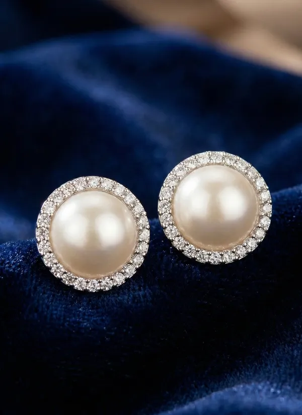 Silver_Fashionable_Earrings_For_Women