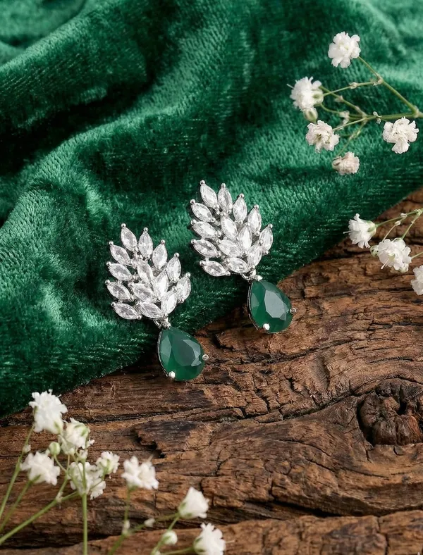 Silver_Alloy_Green_stoned_Fashionable_Earrings_For_Women