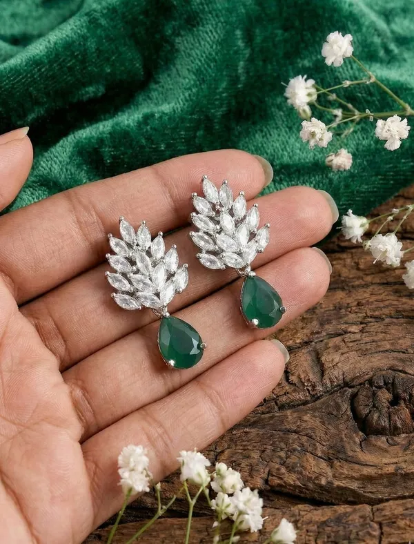 Silver_Alloy_Green_stoned_Fashionable_Earrings_For_Women