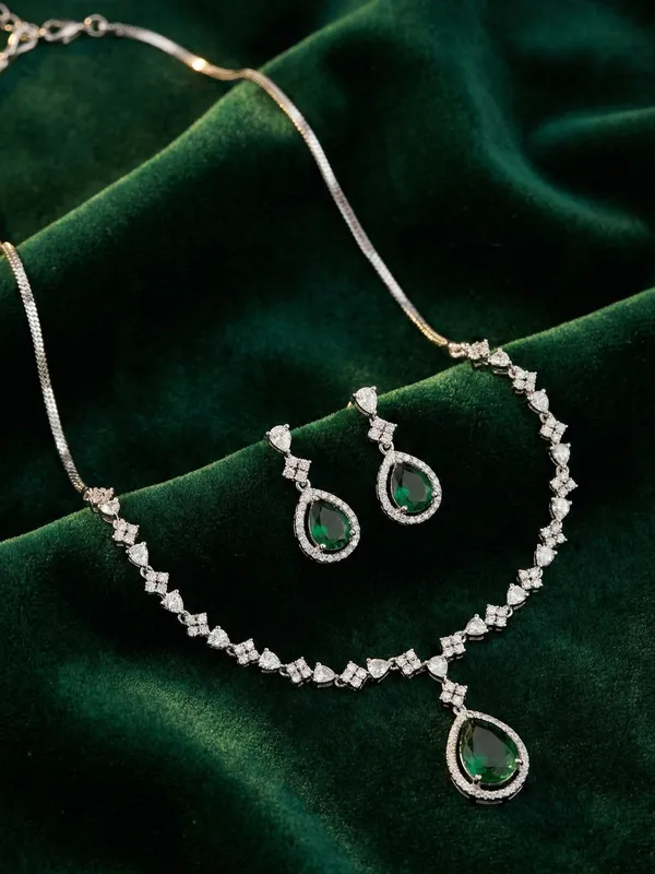 Silver_Green_Alloy_Elegant_Jewellery_Set_For_Women