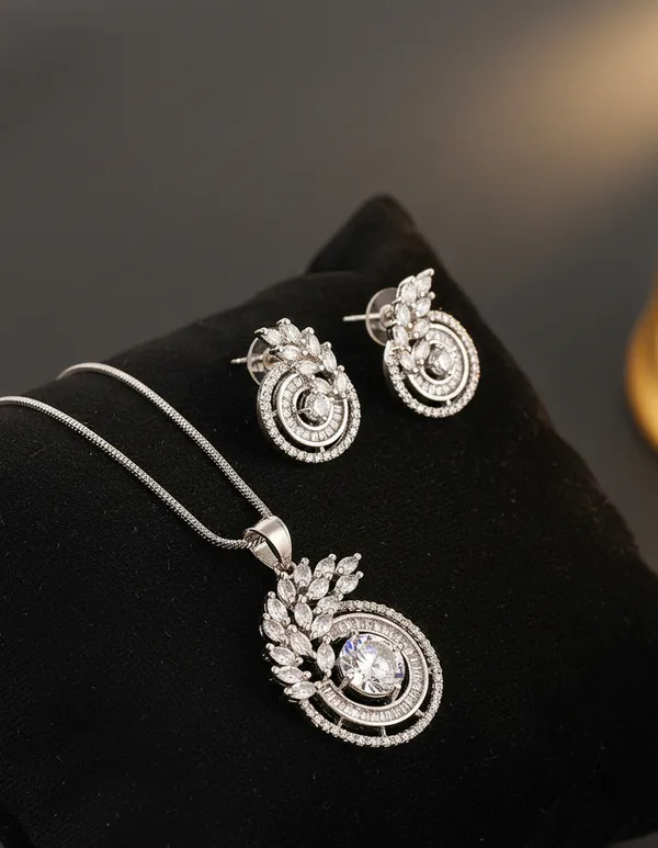 Silver_stoned_Pendant_Set_for_Women