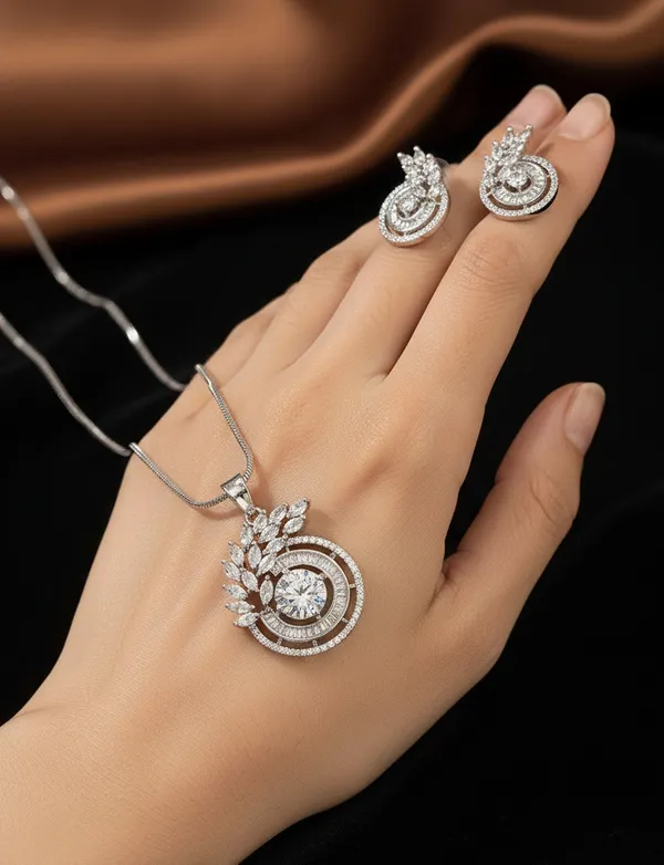 Silver_stoned_Pendant_Set_for_Women