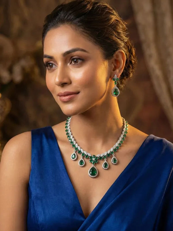 Green_Alloy_Elegant_Jewellery_Set_For_Women