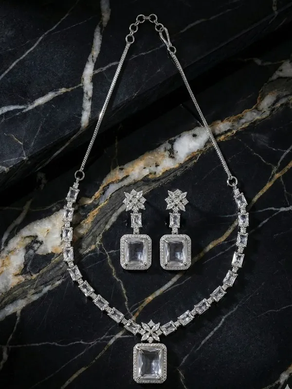 Silver_Alloy_Elegant_Jewellery_Set_For_Women