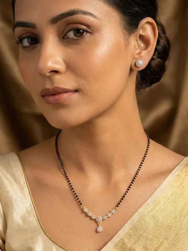 Alloy_Elegant_Mangal_Sutra_Set_For_Women