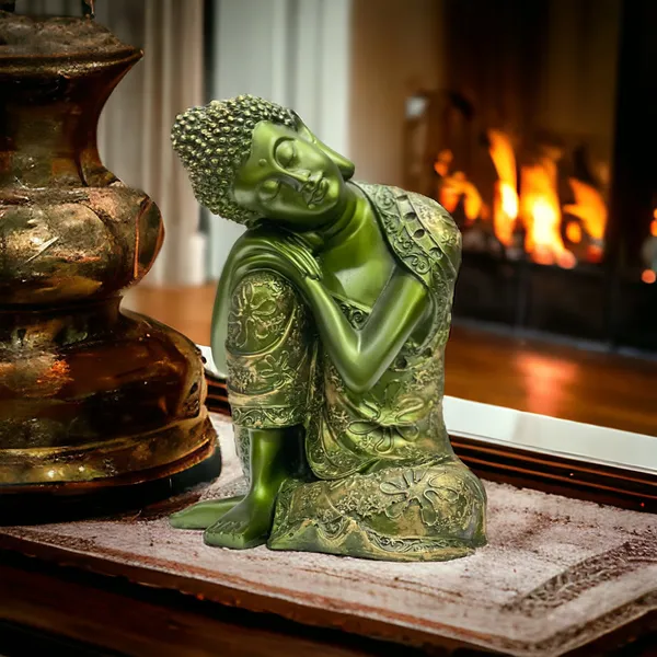 Green_Buddha_Resting_On_Knee_Statue