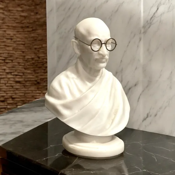 White_Mahatma_Gandhi_Sculpture_Bapu_Idol_Best_For_Office_Decor