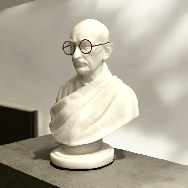 White_Mahatma_Gandhi_Sculpture_Bapu_Idol_Best_For_Office_Decor