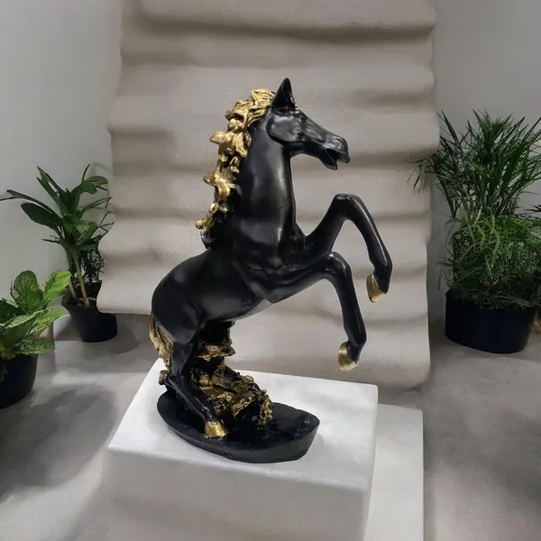 Black_Horse_Statue_For_Vastu_Victory_Horses_For_Feng_Shui_And_Vastu_For_Positive_Energy