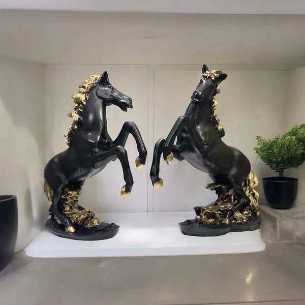 Black_Horse_Statue_For_Vastu_Victory_Horses_For_Feng_Shui_And_Vastu_For_Positive_Energy