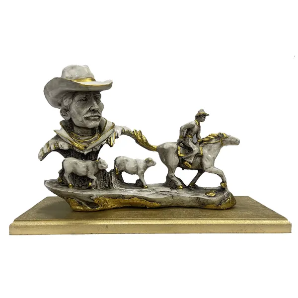 Golden_Abstract_Man_With_Horse_Table_Decor