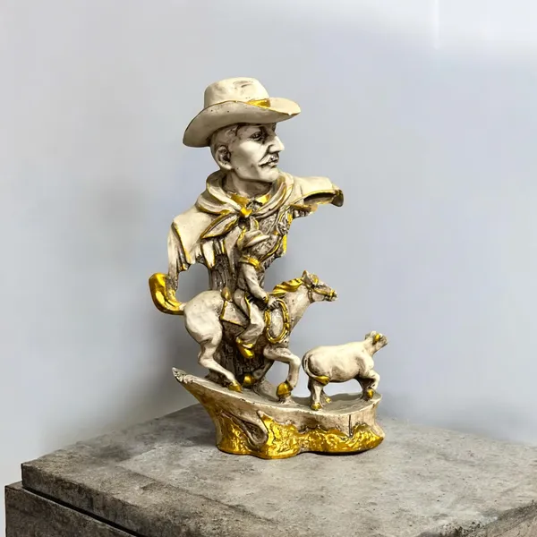 Grey_&_Golden_Abstract_Man_With_Horse_Statue_Sculpture_Figurine
