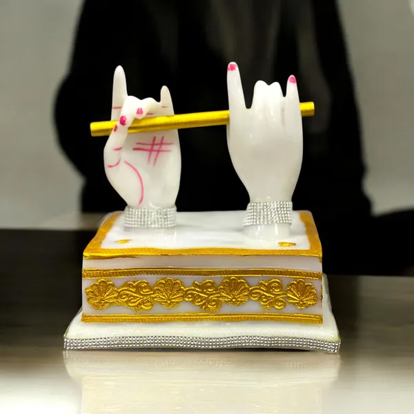 Off_White_&_Golden_Lord_Krishna_Hand_Idols_With_Flute_Figurine_|Classical_Showpiece_For_Decor_Wedding_Tabletop_Corporate_Gift_Purposes