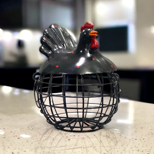 Black_Rooster_Hen_Basket_For_40_Eggs_Best_For_Decor