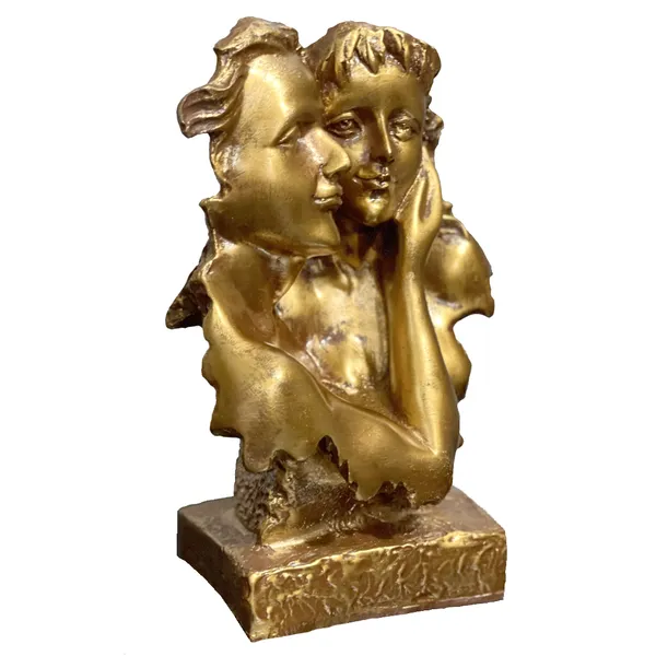 Golden_Romantic_Love_Couple_Statue_Figurine_For_Home_Decor_Gift
