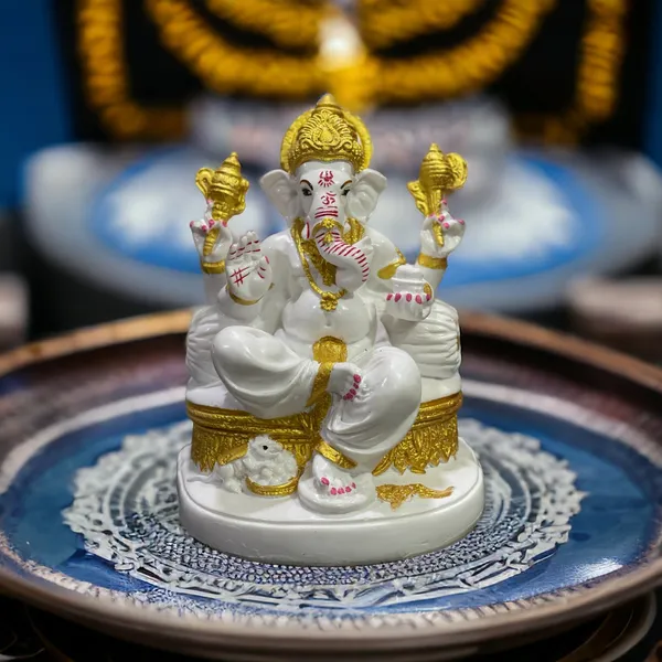 Off_White_&_Golden_Lord_Ganesh_Marble_Statue_Best_Gift_For_Griha_Pravesh