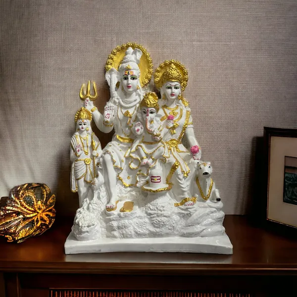 Off_White_&_Golden_Lord_Shiv_Parvati_Ganesh_Kartikeya_Shiv_Parivar_Marble_Look_Shiv_Parivar
