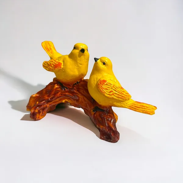 Multicolor_Love_Birds_Sitting_On_Branch_Resin_Showpiece