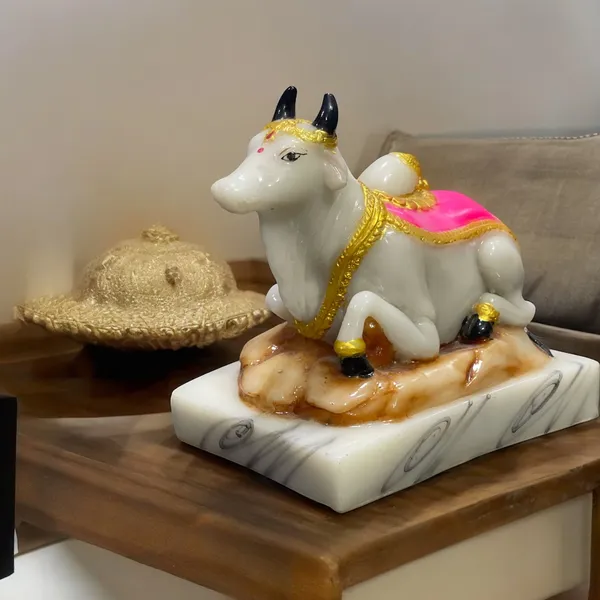 Multicolor_Nandi_Statue_Shiva_Bull_For_Religious_Pooja_And_Home_Showpiece